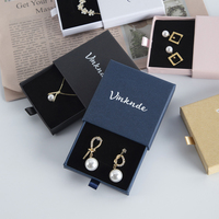 Boîte à bijoux rectangulaire en carton avec logo personnalisé, présentoir pour boucles d'oreilles, bagues, bracelets et colliers