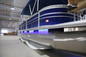 Nuovo Yacht di Lusso Tritoon Pontoon con Sedili, Casa Galleggiante per la Pesca in Vendita Vicino a <span class=keywords><strong>Te</strong></span> - Product Image 4