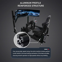 Siège de simulateur de course F1 à 3 degrés de liberté avec structure renforcée en profilés aluminium et 3 écrans, compatible avec plusieurs jeux de course
