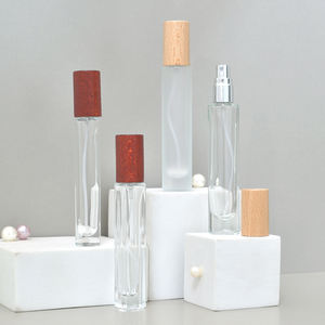 Flacon Vaporisateur de Parfum <span class=keywords><strong>Vide</strong></span> en Verre à Fond Épais 10ml 15ml avec Couvercle en Bois Logo Personnalisé Disponible - Product Image 2