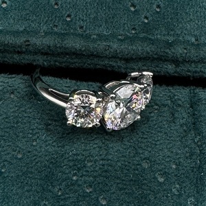 Elegante Anillo de Diamante Cultivado en Laboratorio con Certificación IGI, Joyería Fina de Lujo para Propuesta de Matrimonio y Celebración - Product Image 3