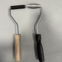 Rouleau de nettoyage industriel de qualité professionnelle en aluminium et fibre de verre, robuste, avec poignée en plastique, pour coins et surfaces à bulles, OEM