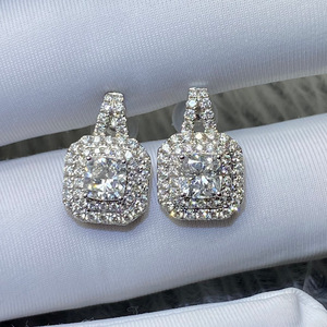Orecchini a Perno Geometrici da Sposa, Gioielli Eleganti e Scintillanti per Donna, Accessorio Moda per Uso Quotidiano, Idea Regalo - Product Image 1