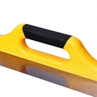 Truelle de plâtrage durable à manche en plastique bimateriel pour une finition lisse et une utilisation professionnelle dans la construction, grattoir