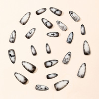 Vente en gros de 24 pièces d'ongles pressés amovibles en ABS, forme amande, noir dégradé, motif toile d'araignée et chauve-souris, pour Halloween