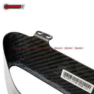 Cubierta de Tubo de Escape Trasero de Fibra de Carbono Seca Estilo OEM para Mclaren MP4 650s, Piezas de Carrocería para el Contorno del Escape - Product Image 5