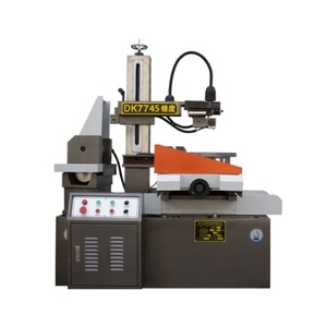 Máquina de corte por hilo EDM Terui DK7745 de alta precisión para corte de metales y trabajos de precisión - Product Image 4