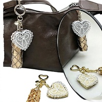 Porte-clés miroir en alliage avec nœud en dentelle vintage, breloque de sac polyvalente et mignonne, ornement portable pour sac à cosmétiques, accessoires de pendentif