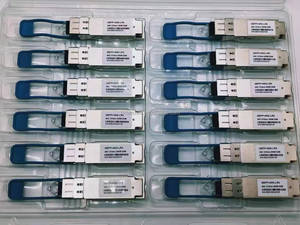 OEM/ODM 40G QSFP + SR4 LR4 150m 10km 20km Compatible 40GBase SFP 850mm 1310mm DOM LC Module Émetteur-Récepteur Optique Module Optique - Product Image 5