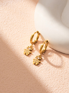 KITI Nouvelle Tendance <span class=keywords><strong>Boucles</strong></span> <span class=keywords><strong>d</strong></span>'<span class=keywords><strong>Oreilles</strong></span> Huggie pour Petite Fille en Acier Inoxydable 316 Anti-ternissement, Zircon Pavé, Bijoux Pendante, Cadeaux - Product Image 5