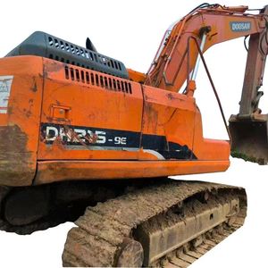 รถขุด Doosan DH215 ปี 2023 มือสองขายดี พร้อมปั๊ม Kawasaki มอเตอร์แบริ่ง และเกียร์ - เครื่องจักรเคลื่อนย้ายดินคุณภาพสูง คุ้มค่าราคา - Product Image 1