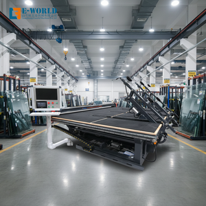 Machine de découpe de verre CNC grand format avec bras de chargement automatique et convoyeur à bande pour le traitement du verre architectural - Product Image 1