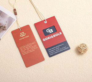 Etiqueta Personalizada de Luxo para Roupas com Impressão de Logo e Nome com Alfinete de Papel Reciclado - Product Image 2