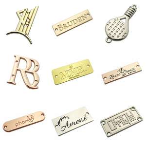 Étiquettes métalliques gravées avec logo personnalisé pour bandeaux, à coudre sur les vêtements simples - Product Image 6