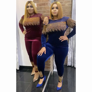 Set da Jogger in velluto con strass di moda di lusso da donna Set di pantaloni a due pezzi <span class=keywords><strong>Sexy</strong></span> autunno Set <span class=keywords><strong>abbigliamento</strong></span> <span class=keywords><strong>Casual</strong></span> da donna - Product Image 1