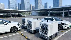 YIXINDIAN Station de Recharge Rapide DC Système de Stockage d'Énergie 48kWh 65kWh 75kWh 100kWh Solution d'Interface Multilingue Silencieuse - Product Image 4