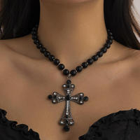 Collier empilé multicouche tendance style punk européen et américain, avec micro-incrustations de perles d'imitation exagérées