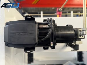 Offre <span class=keywords><strong>spéciale</strong></span> : Presse plieuse CNC électro-hydraulique 250T 3200 mm avec axes 4+1+2 pour le pliage du métal au carbone - Product Image 6