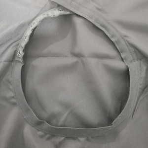 Capa De Salão Impermeável Com Logo Personalizado Profissional Para Corte De Cabelo Que Não Gruda Fios De Alta Qualidade Preta Para Barbeiro - Product Image 4