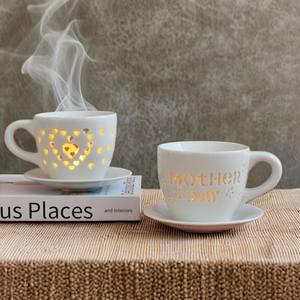 Sevgililer günü hediye porselen beyaz seramik çay kupa şeklinde uçucu yağ yakıcı balmumu eriyik isıtıcı kalp tasarım balmumu kokulu - Product Image 1