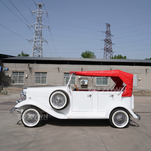 Coche Turístico Eléctrico Retro Blanco con Toldo Rojo para Uso en Villas y Transporte en Atracciones Turísticas - Product Image 6