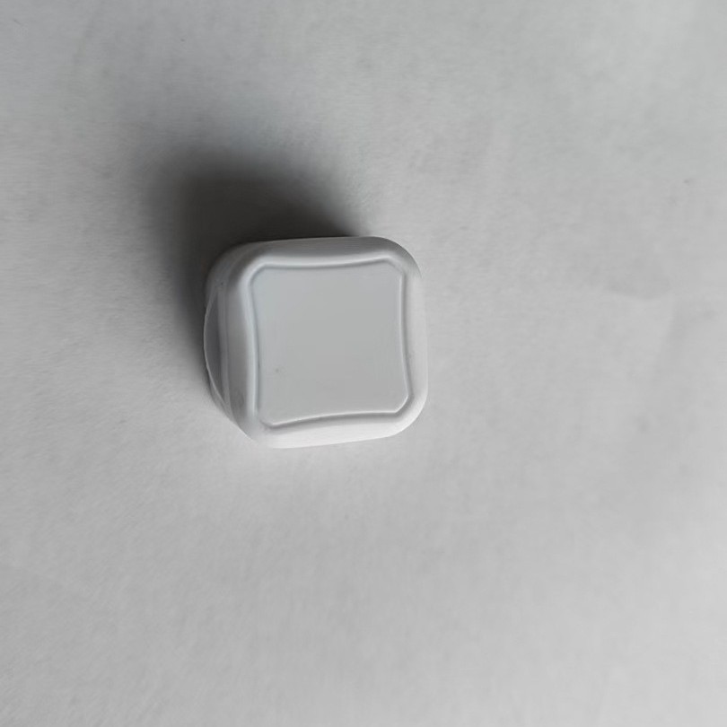 Un artículo blanco, sin empaquetar [5000 artículos por artículo]