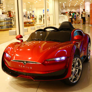 Auto Eléctrico de Juguete para Niños de 12V7AH con Cuatro Ruedas y Control Remoto para Niños de <span class=keywords><strong>2</strong></span> a 4 y de 5 a 7 Años - Product Image 3