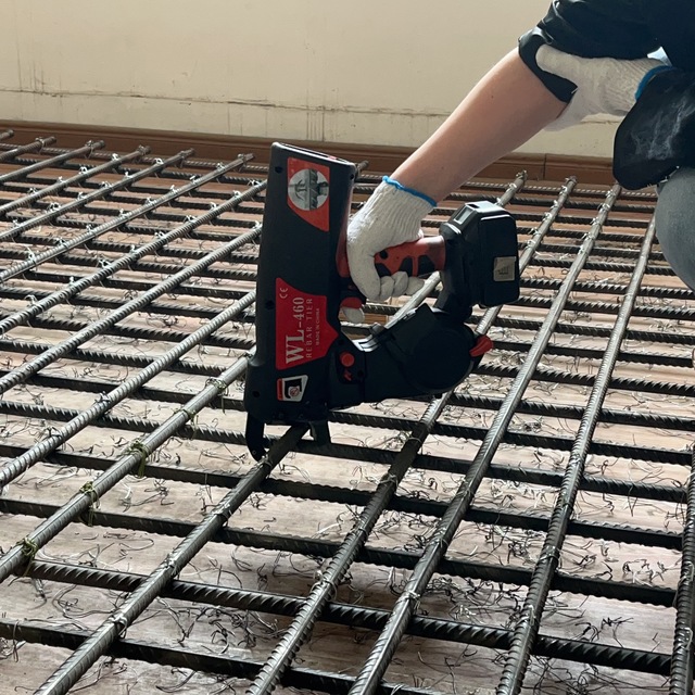 Rb443t Rebar Tying Machine Automatic Steel Bar Twist Tool Electric Rebar Tier Gun