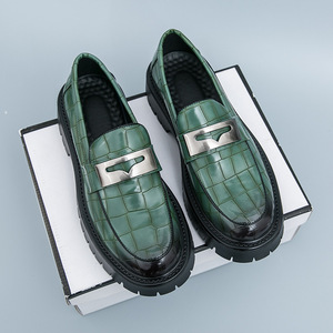 Nuevos Zapatos Oxford de Cuero para Hombre, Estilo Británico Casual de Lujo, Hechos a Mano, Impermeables, Color Verde Perenne, Cerrados, Sin Cordones, Formales, para Boda u Oficina - Product Image 5