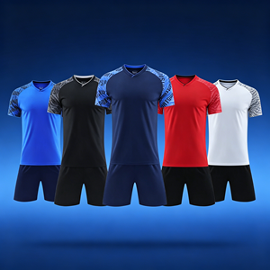 Ventes en gros de maillots et de chemises de football pour femmes de haute qualité, 100% polyester, séchage rapide, noms et numéros d'équipe personnalisés - Product Image 1