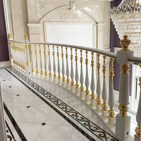 Colonne de Vase Personnalisée de Luxe Haut de Gamme pour Rampes d'Escalier Intérieures de Villa