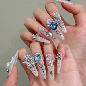 Série de faux ongles de luxe, Ice Queen, entièrement sertis de zircon, élégants, légers, lourds, artisanaux, portables, en acrylique, couvrant entièrement l'ongle - Product Image 1