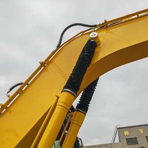 Excavadora de cadenas Komatsu PC220-8 usada, de alta calidad y en excelentes condiciones, con componentes principales: motor, caja de cambios, bomba de engranajes, PLC - Product Image 6