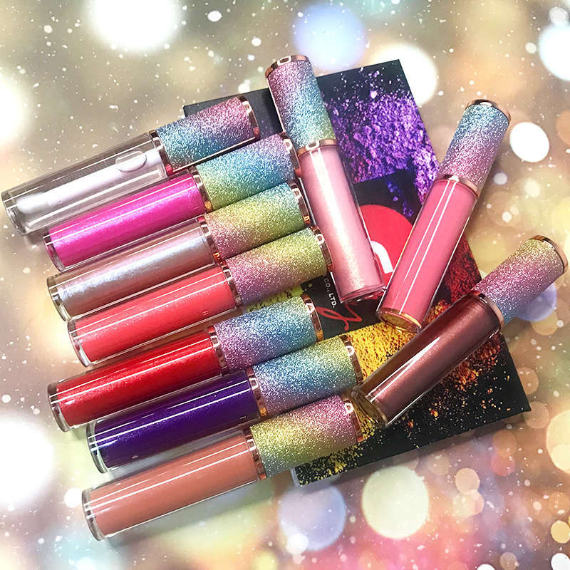 lipgloss wirh diamond top