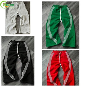 <span class=keywords><strong>Pantaloni</strong></span> Larghi da <span class=keywords><strong>Uomo</strong></span> in Cotone Streetwear con Logo Personalizzato, Joggers Oversize a Gamba Larga con Strisce Laterali - Product Image 4