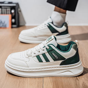 Sneakers <span class=keywords><strong>Basse</strong></span> Sportive Casual da <span class=keywords><strong>Uomo</strong></span> per l'Inverno, in PU Traspirante con Lacci, Scarpe da Guida per Skateboard, Viaggi e Tendenze Moda - Product Image 3