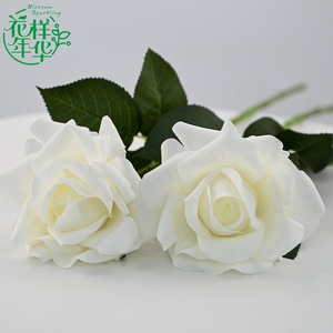 Rosa de Seda Rosa Hidratante de Tacto Real, 65cm, Tallo Único, Borde Enrollado, Flor Artificial para Arco de Boda, Decoración de Estantes, Caja de Regalo - Product Image 4