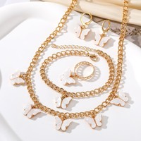 Ensemble de bijoux tendance plaqué or 4 pièces avec pendentif papillon, boucles d'oreilles, collier et bracelet de créateur pour femme, idéal pour les soirées