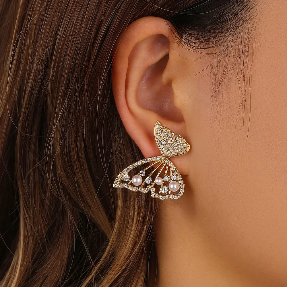 Kunden spezifische Mode 18 Karat vergoldete Perlen ohrringe Schmuck Personal isiertes Design Vintage Zirkon Schmetterling Flügel Ohr stecker