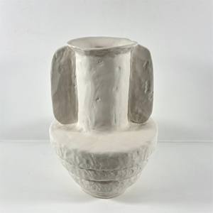 Jarrón de Mesa Moderno Hecho a Mano, Diseño Contemporáneo Exquisito con Acabado Mate, Estilo Clásico Único para Decoración del Hogar - Product Image 1