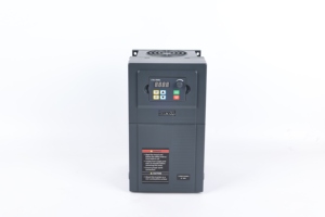 Convertisseur de fréquence variable AC monophasé vers triphasé RIQNO série B320 220V 5,5 kW pour moteurs - Product Image 5