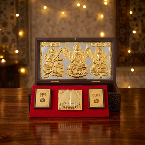 Caja Religiosa Hecha a Mano, Bañada en Oro, con Figuras Divinas, Diseño Tradicional para Uso en el Hogar o Templo, para la Ocasión de Diwali - Product Image 4