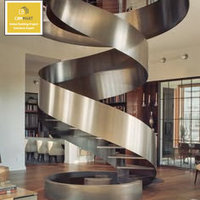 Escalier Courbé de Luxe CBMmart, Design Moderne, Écologique, Sûr, Durable, Décoration Intérieure, Escalier avec Rampe en Verre