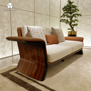 Divani di Alta Gamma con Braccioli in Legno Massello Stile Ala, Personalizzazione per Soggiorno di Hotel di Lusso, Fornitore di Mobili Foshan - Product Image 2