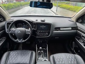 Venta al por Mayor de Mitsubishi Outlander Sport AWD <span class=keywords><strong>SE</strong></span> 4dr SUV Usado del 2020 con Sistema de Datos de Radio, Asientos de Cuero Eléctricos, Volante a la Izquierda, 5 Plazas - Product Image 5
