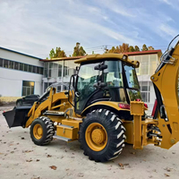 Pengiriman Gratis Cater 4x4 Diesel Front Loader Backhoe 1.25Ton 55KW Pompa Hidrolik Motor Mesin Efisiensi Tinggi 0-2000 Jam 7500kg