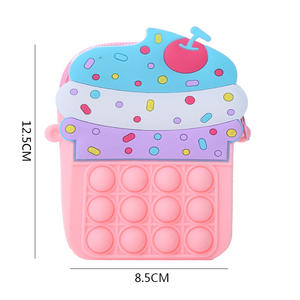 Monedero de Silicona Impermeable con Diseño de Pastel de Dibujos Animados KL, Mini Bolso Bandolera para Niñas, 12.5x8.5CM - Product Image 6