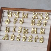 Collier à initiales en acier inoxydable inaltérable, breloques alphabet, pendentif initiales plaqué or pour collier et bracelet