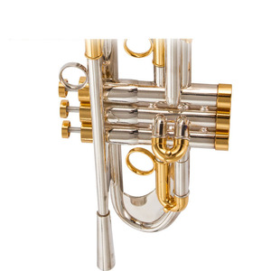 La clé en or plaquée argent dans la clé B inférieure accentue l'examen de la qualité professionnelle des instruments de <span class=keywords><strong>trompette</strong></span> <span class=keywords><strong>pour</strong></span> <span class=keywords><strong>débutant</strong></span> - Product Image 6