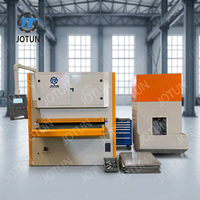 Machine industrielle de débavurage à bande large pour l'acier inoxydable, l'aluminium et l'acier au carbone, pour le finissage des surfaces de plaques.